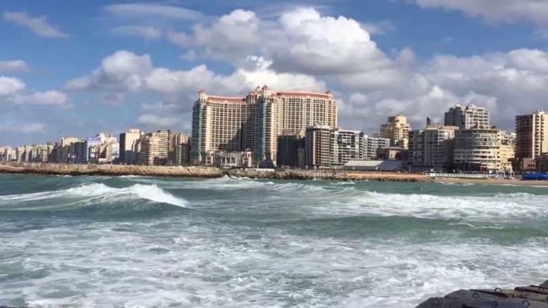 شاطئ سان ستيفانو الاسكندرية