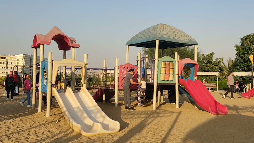 منطقة الأطفال في حديقة الأزهر