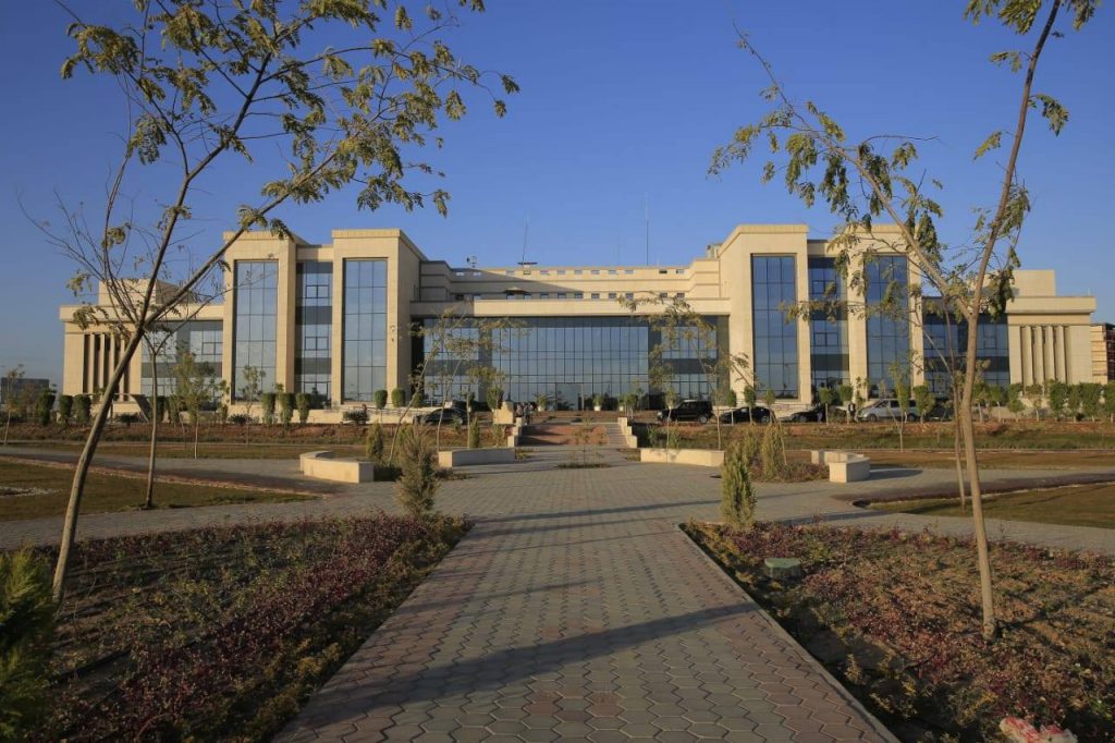 جامعة فاروس