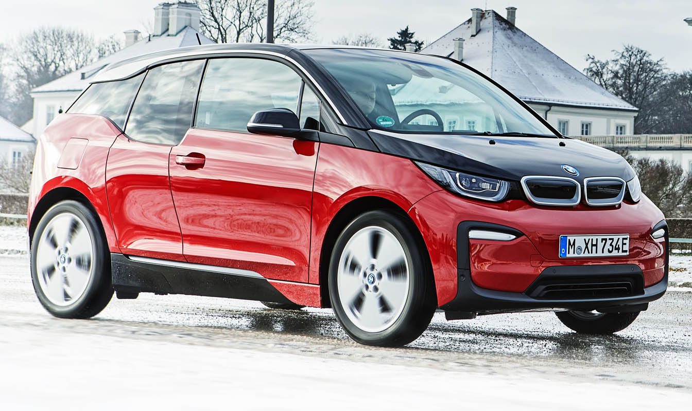 سيارة BMW i3 معارض السيارات الكهربائية في مصر.