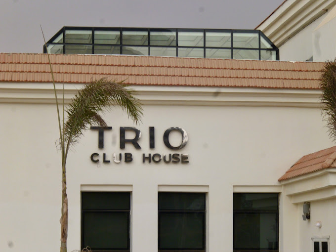نادى Trio.