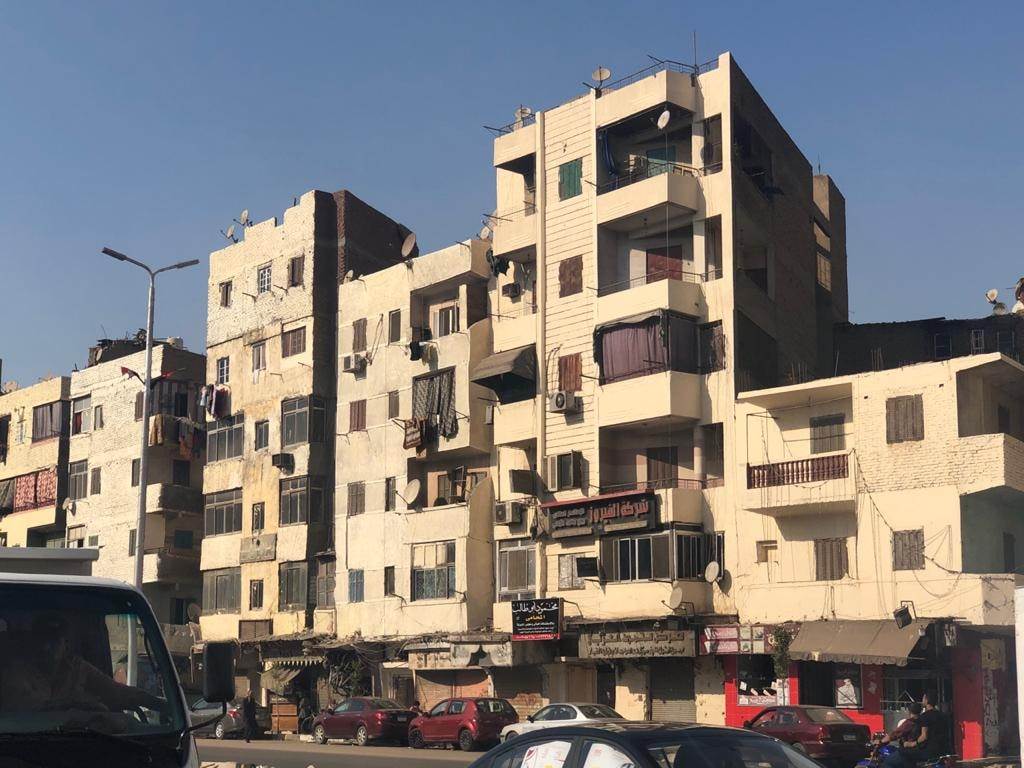 قصور للبيع في 15 مايو