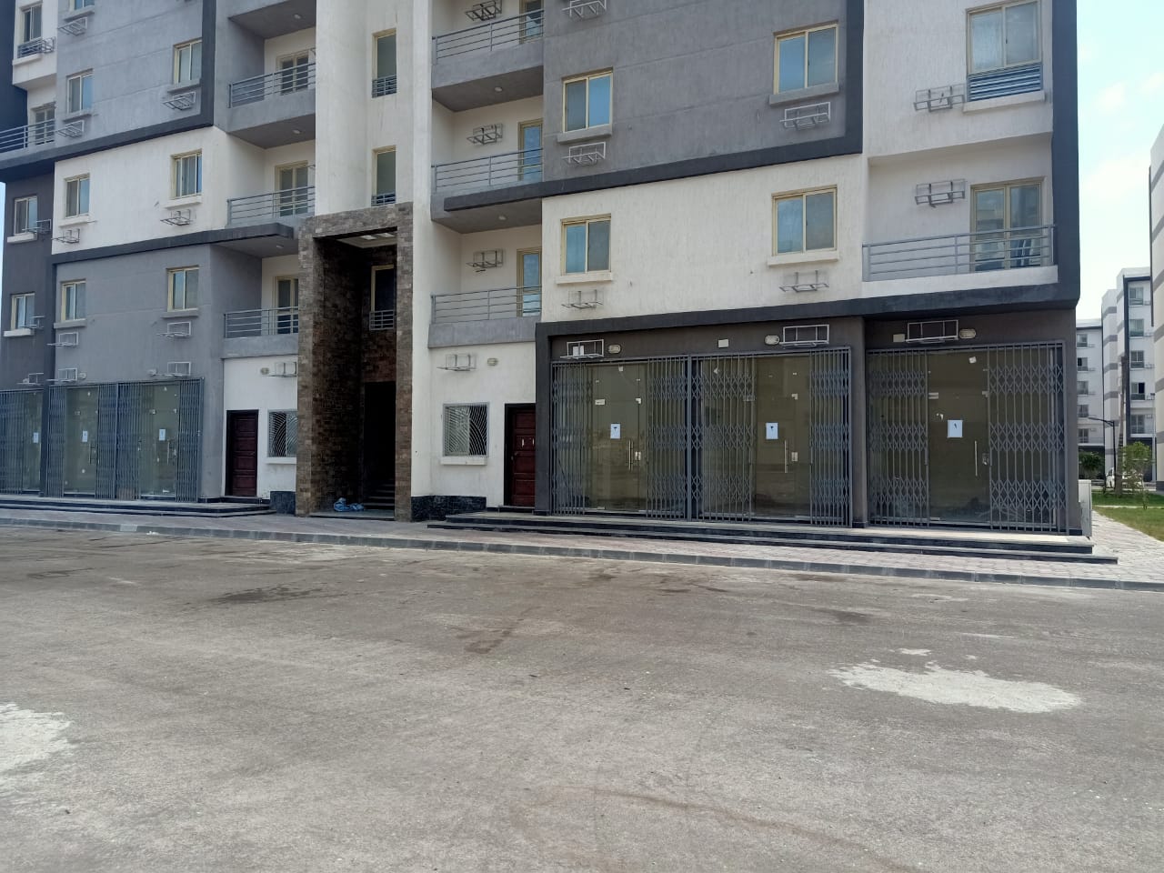محلات للبيع في جسر السويس
