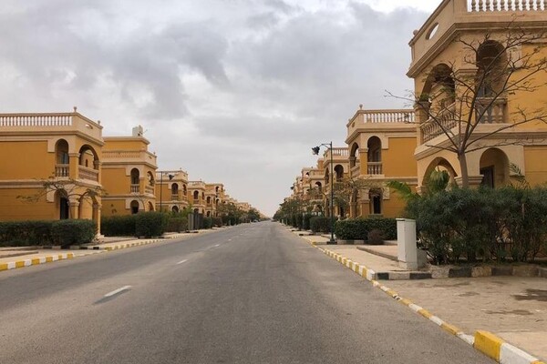 محلات للبيع في التجمع الاول