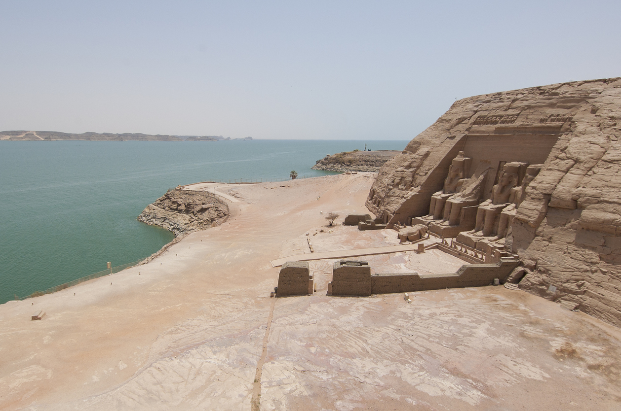 شقق للبيع في كوم حمادة